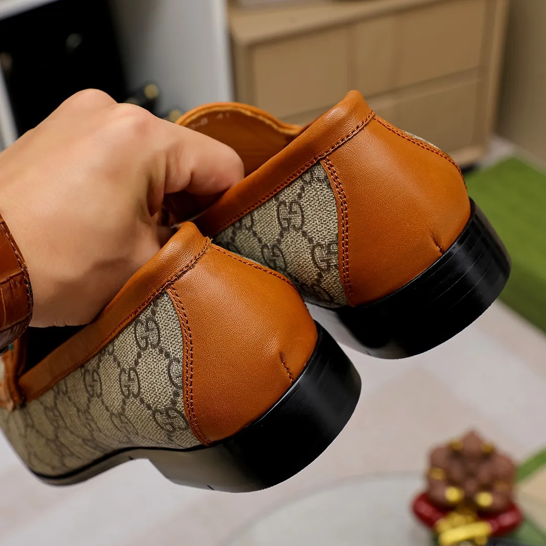 Men's men's shoes 💰420 🆘【GUCCI】Gucci ·🐂里· Hot-selling pea shoes top brand luxury, top quality, the latest fashion pea shoes. The upper is made of original first-layer cowhide. (Full first-layer water-dyed 🐂 leather·inner). The original stylish and stylish soft rubber wear-resistant and non-slip outsole is light and comfortable on the foot, available in 3 colors! Matching code: 38 / 45